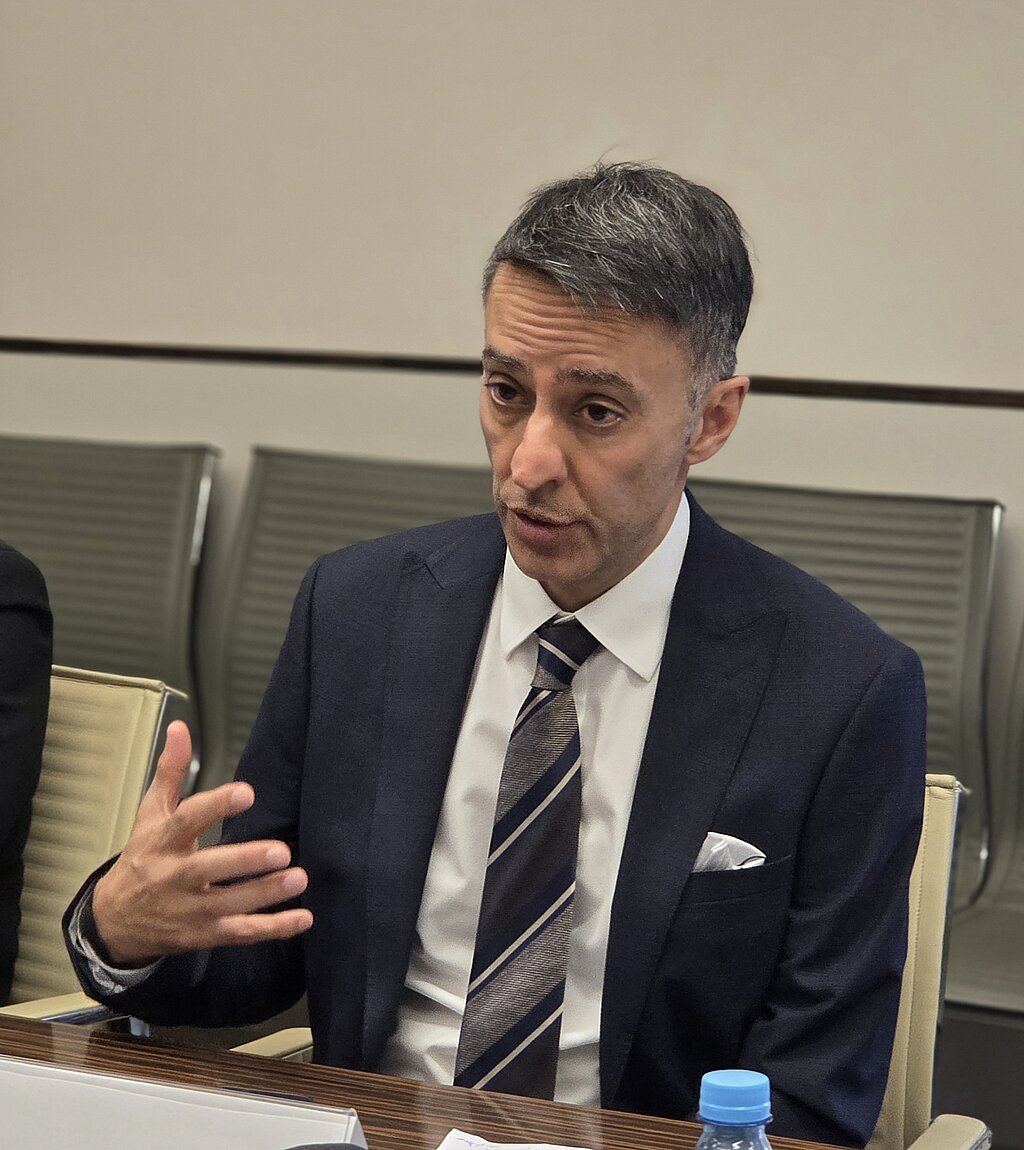 Prof. Simon Lal, profesor gastroenterologije na Univerzi v Manchestru in vodja britanskega nacionalnega referenčnega centra za odpoved prebavil