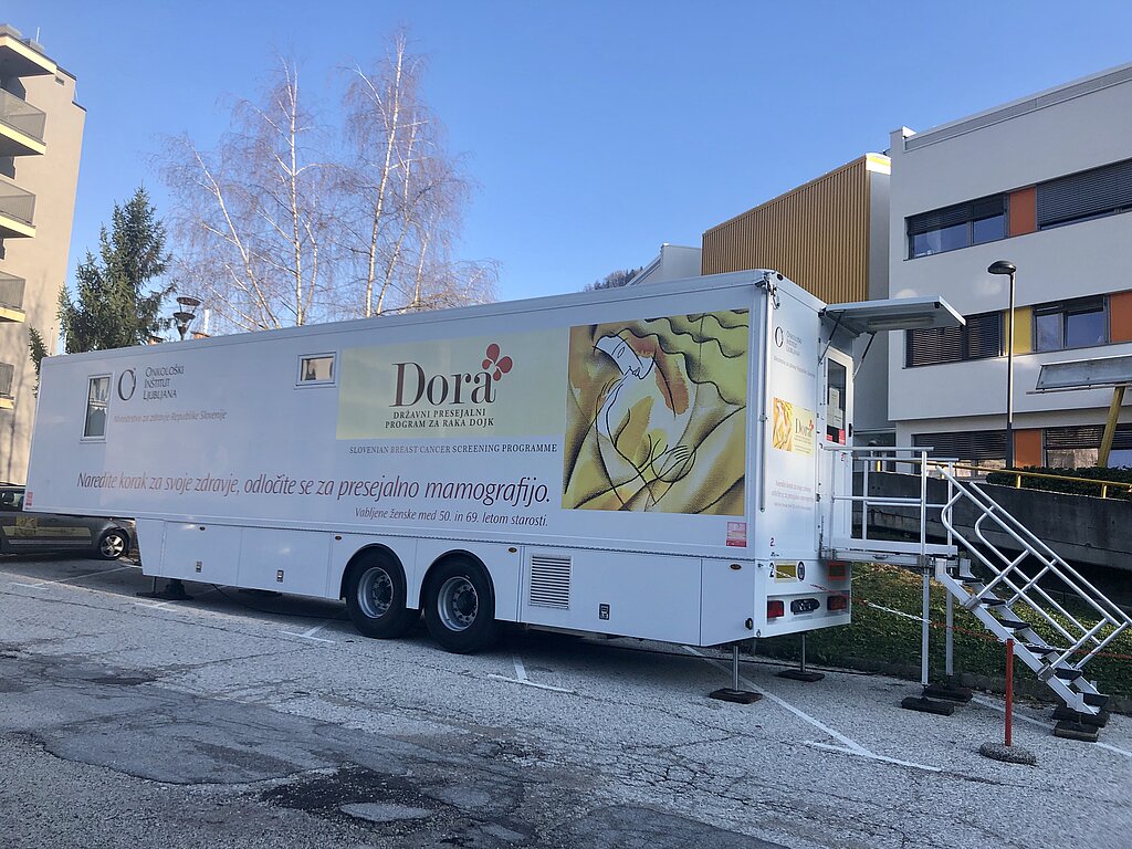 Mobilna enota programa DORA v Idriji
