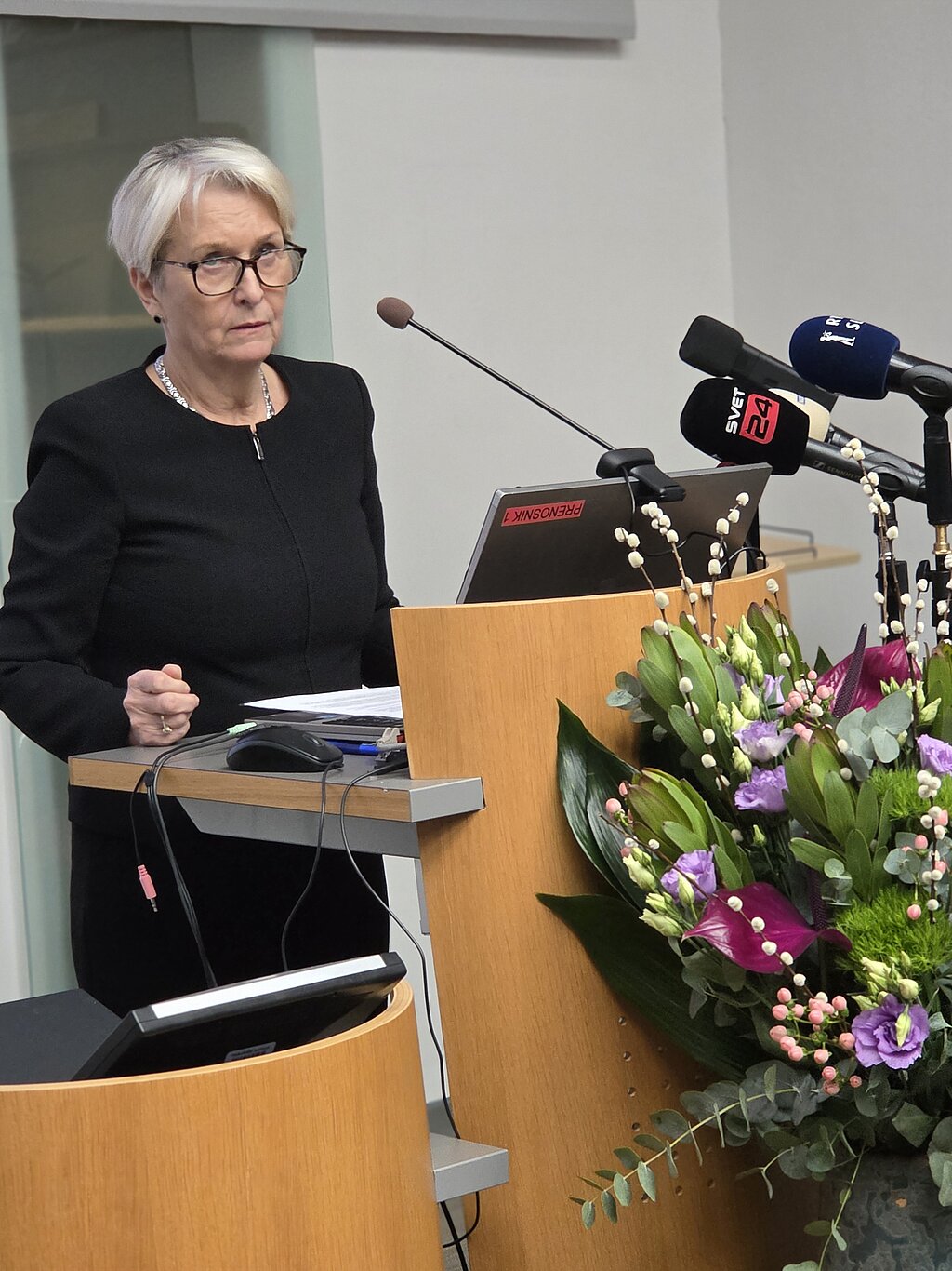 Direktorica OI Ljubljana Zlata Štiblar Kisić ob slavnostnem nagovoru